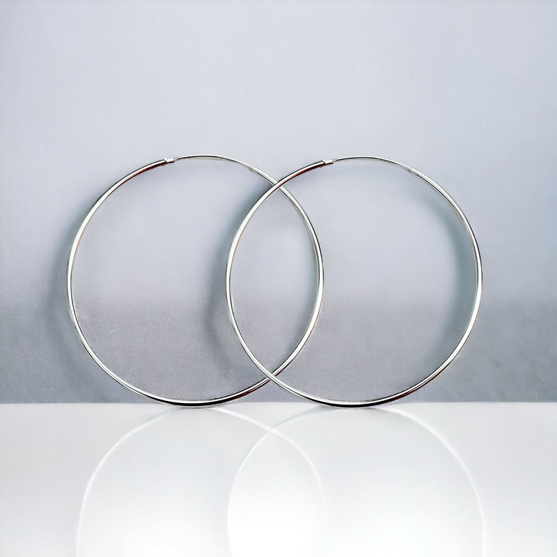 Pure Eleganz: 925 Sterling Silber XL Kreolen im Minimalistischen Design – Kreiert für zeitlose Schönheit.