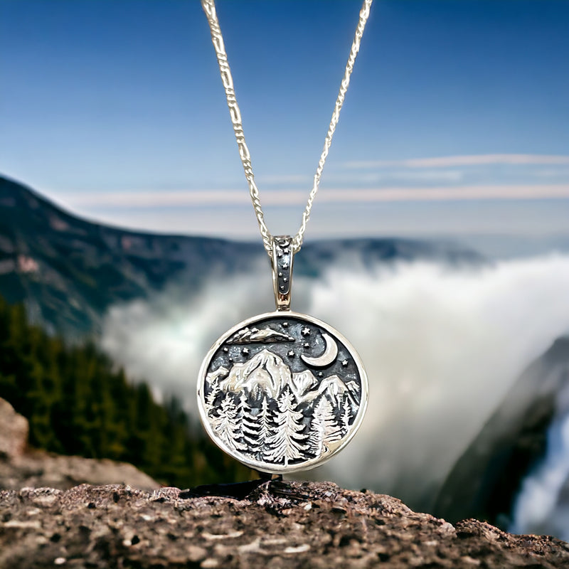 925 Sterling Silber Kette "Geheimnisvolle Berge" – Allergikerfreundlich, 50cm, Naturmotiv für Naturliebhaber