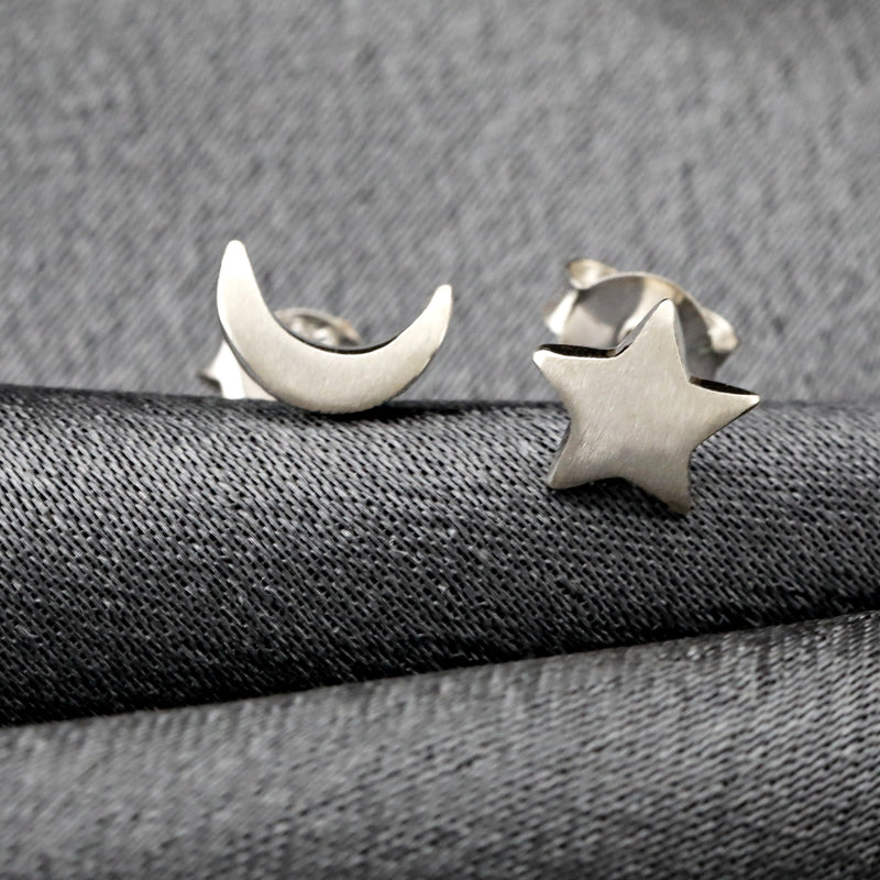 Moon and star earrings – Online Shop Loveisajewelry