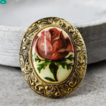 Kamee Baroque roses brooch in vintage style