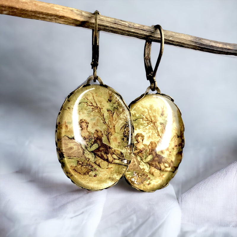 Bronze earrings in the Vintage-style "Love Pair"